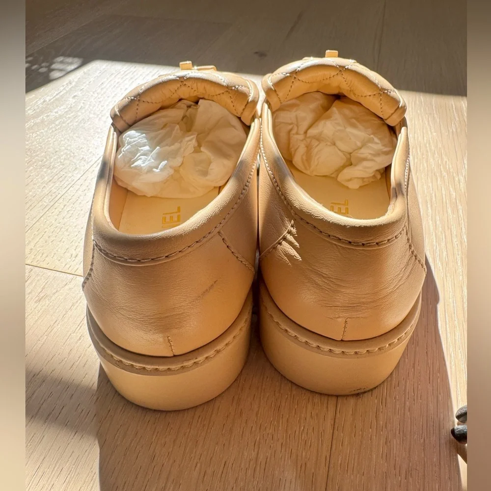 CHANEL 24C LAMBSKIN BEIGE LOAFERS W/TONAL LOCK-WORN ONCE! SIZE 39